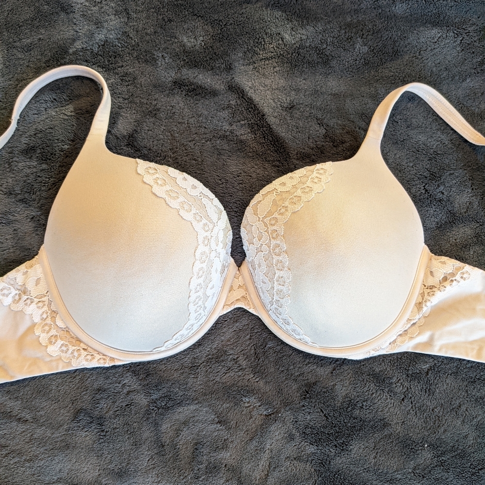 Body by Victoria 34DD Padded Bra - Nude with Lace